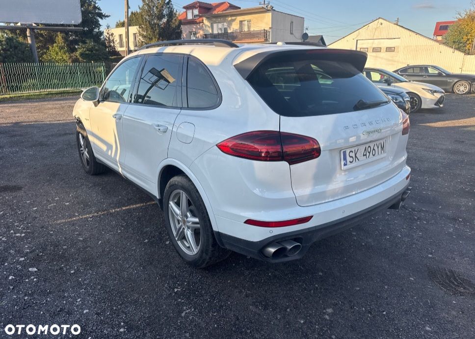 Porsche Cayenne 2017 photo 2