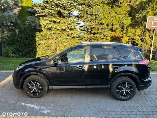 Toyota RAV4 - 8