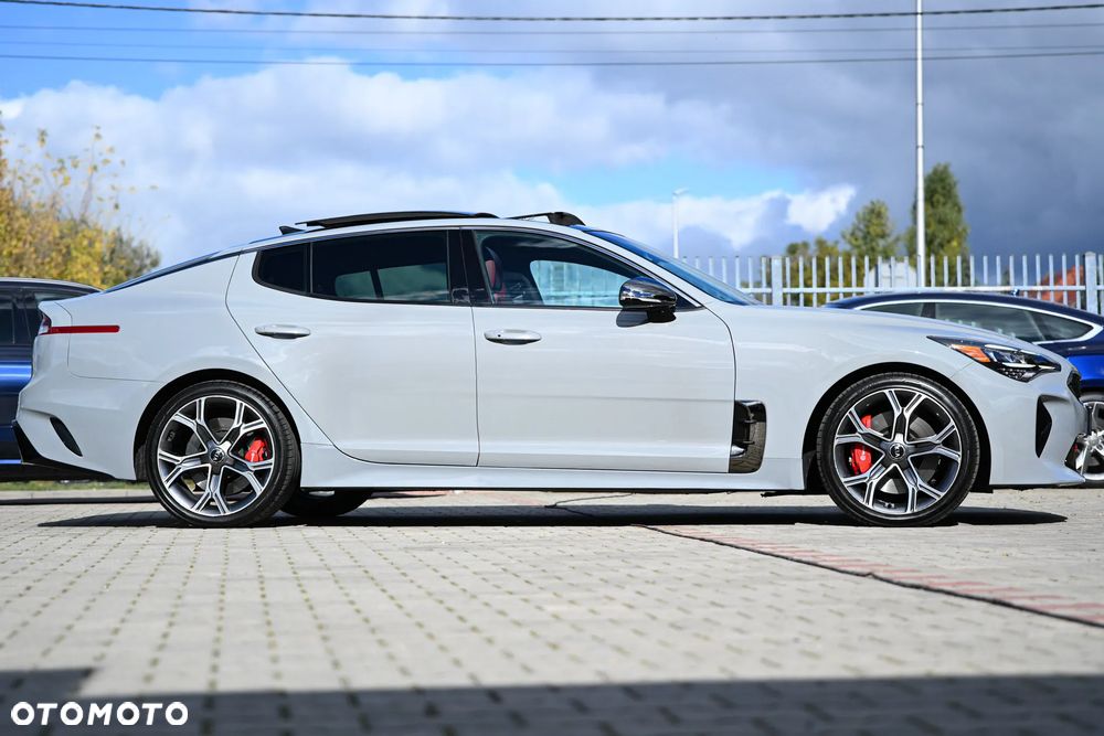 Kia Stinger 3.3 T-GDI V6 GT AWD - 35