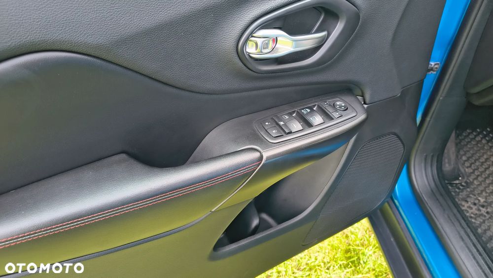 Jeep Cherokee 3.2 V6 Active Drive Lock Trailhawk - 15
