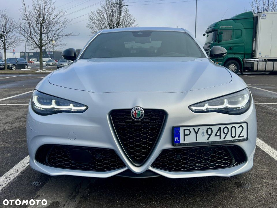 Alfa Romeo Giulia - 2