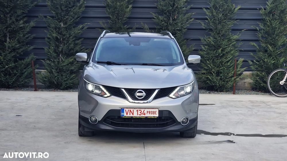 Nissan Qashqai 1.6 DCI Xtronic TEKNA - 2