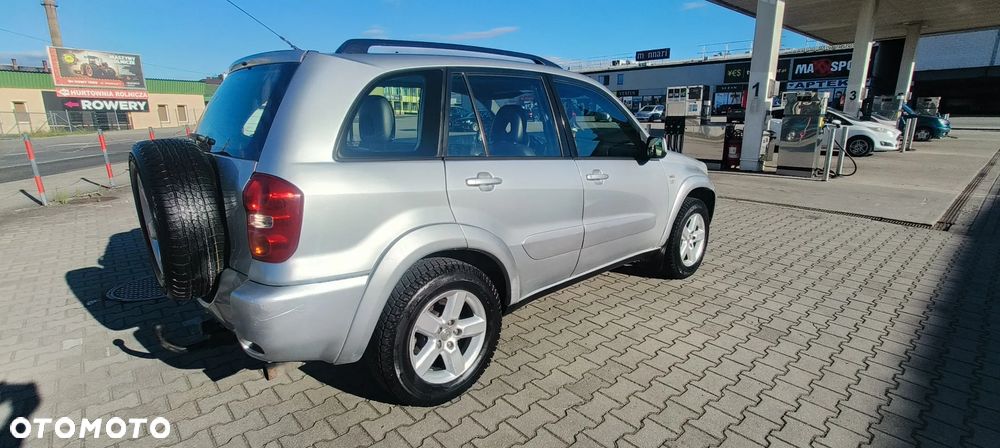 Toyota RAV4 2.0 D-4D 4x4 - 8