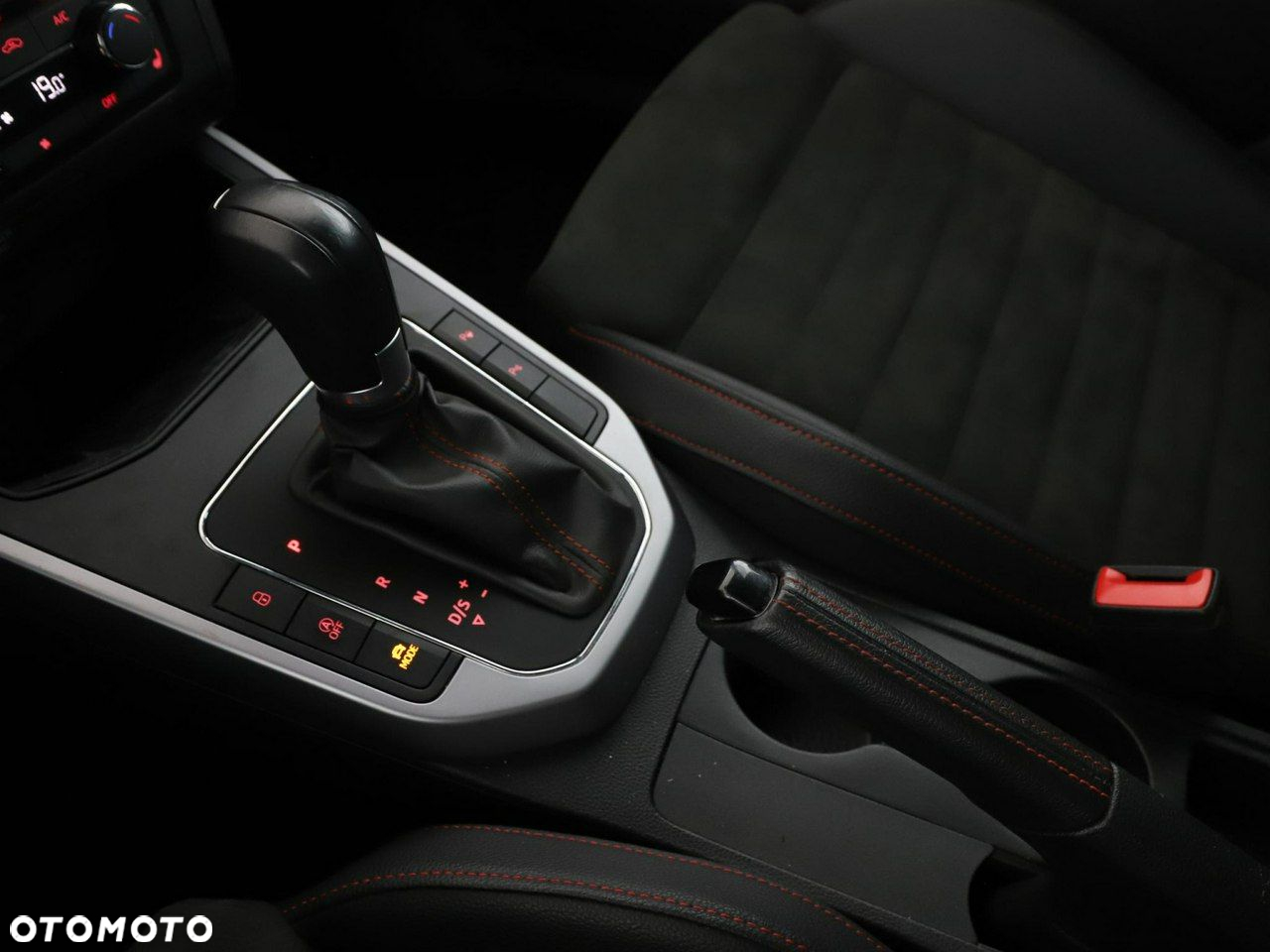 Seat Arona 1.0 TSI OPF DSG FR BEATS - 28