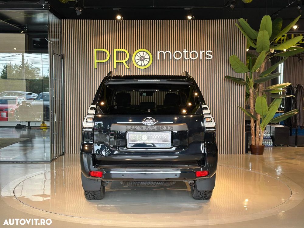 Toyota Land Cruiser 2.8l D-4D 204 CP A/T Luxury Black Matte Edition - 8
