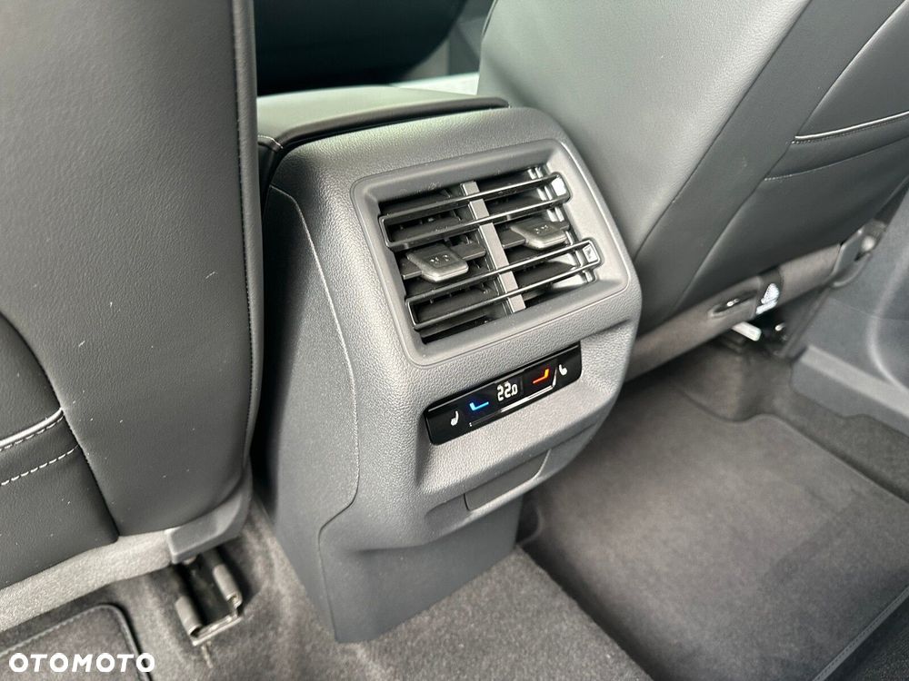 Volkswagen Tiguan - 25