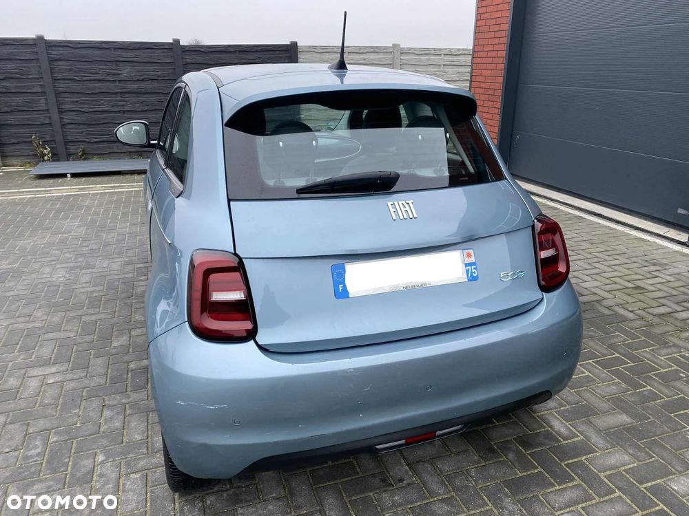 Fiat 500e La Prima - 20