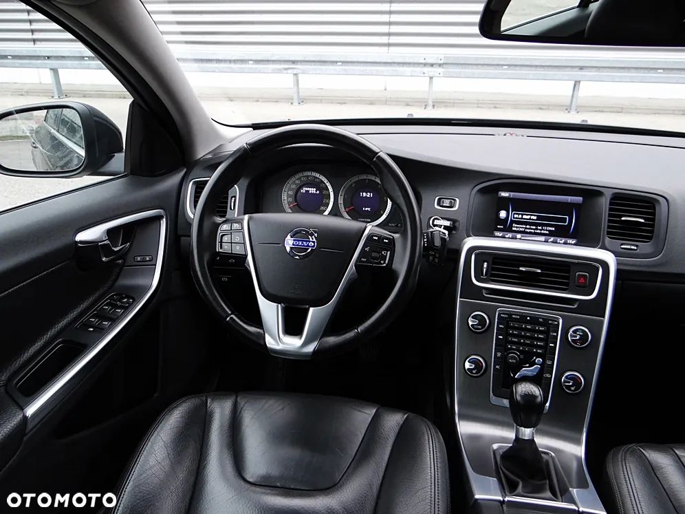 Volvo S60 D3 Summum - 5