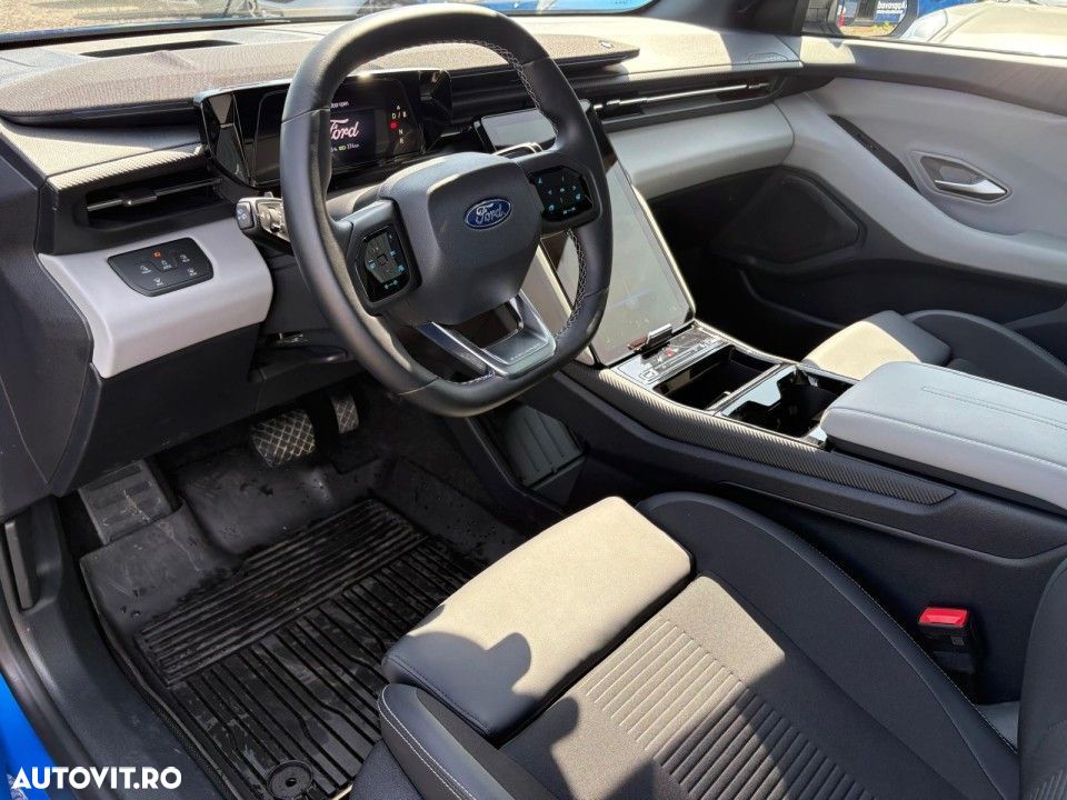 Ford Explorer - 11