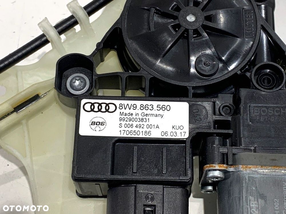SILNICZEK ROLETY BAGAŻNIKA  AUDI A4 B9 Avant (8W5, 8WD) 2015 - 2025 2.0 TDI quattro 140 kW [190 KM] - 8
