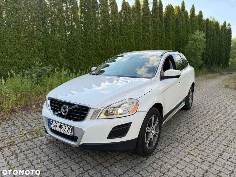 Volvo XC 60 - 4