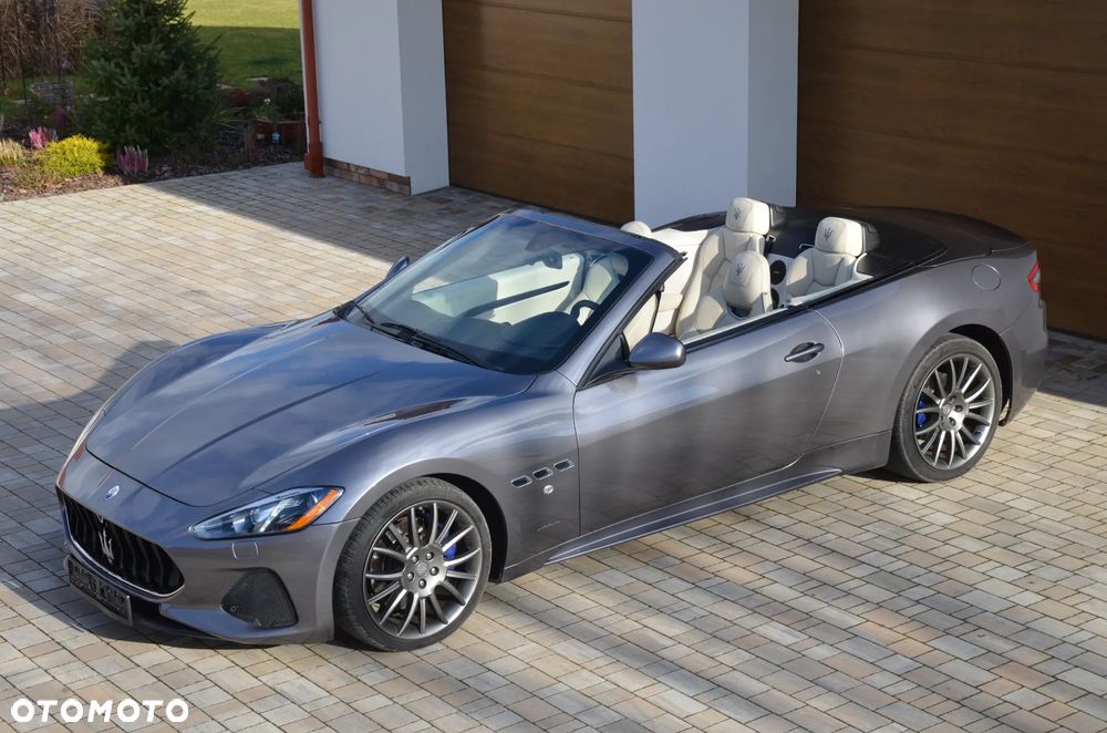 Maserati GranCabrio Sport - 20