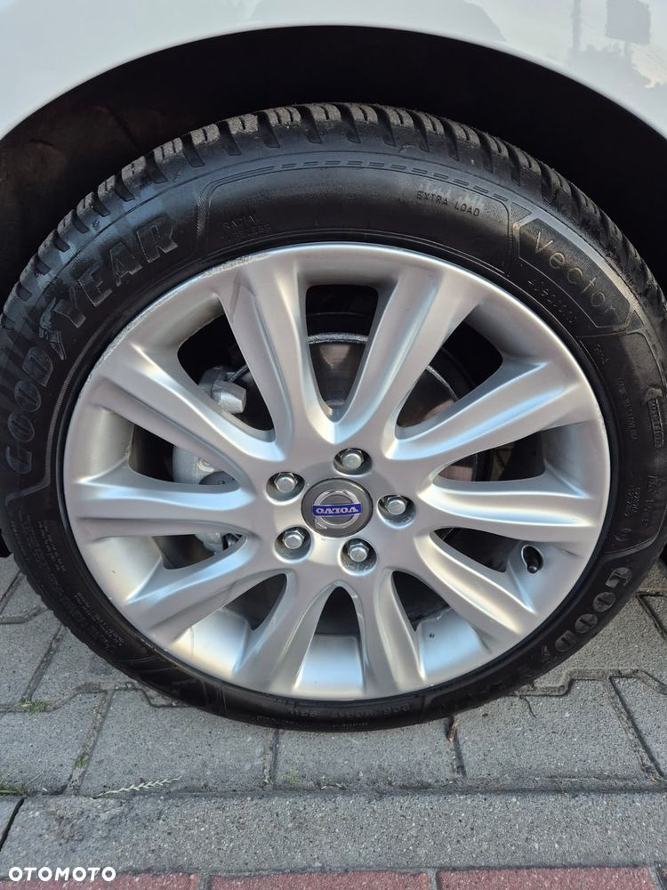 Volvo V40 - 16