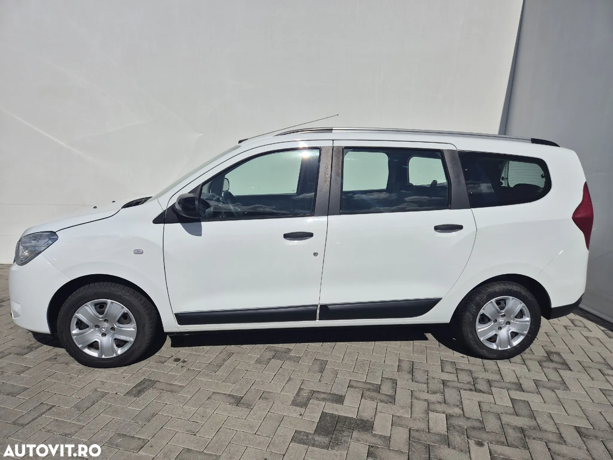 Dacia Lodgy 1.5 Blue dCi Laureate - 2