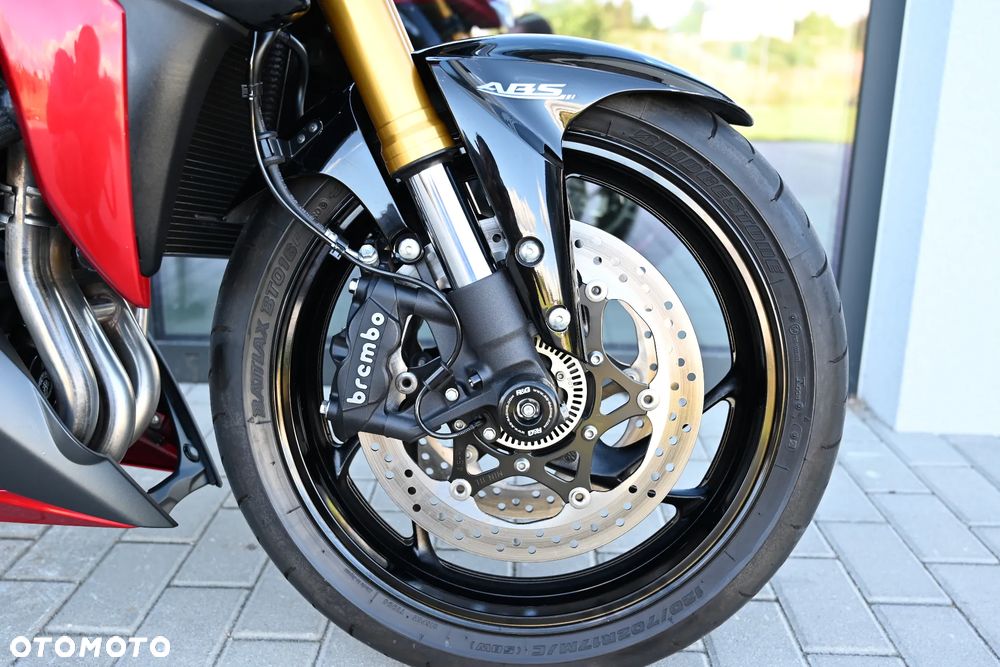 Suzuki GSX 1000 - 29