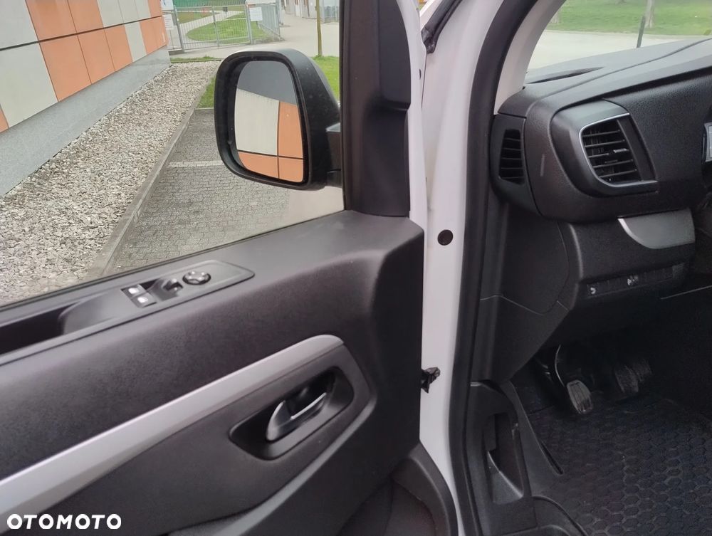 Opel VIVARO NOWY MODEL 1.5 Diesel (102KM) 6-BIEGÓW (L2H1) (EURO,6) KLIMA STAN IDEALNY NIE MA RDZY BEZWYPADKOWY SERWIS A.S.O. DO KOŃCA ! ! ! - 15