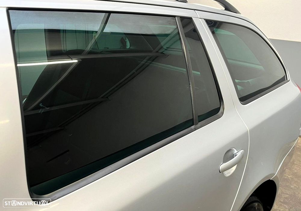 Skoda Octavia Break 2.0 TDI DPF 4x4 DSG Elegance - 9