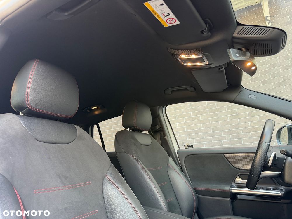 Mercedes-Benz GLA 200 AMG Line - 31