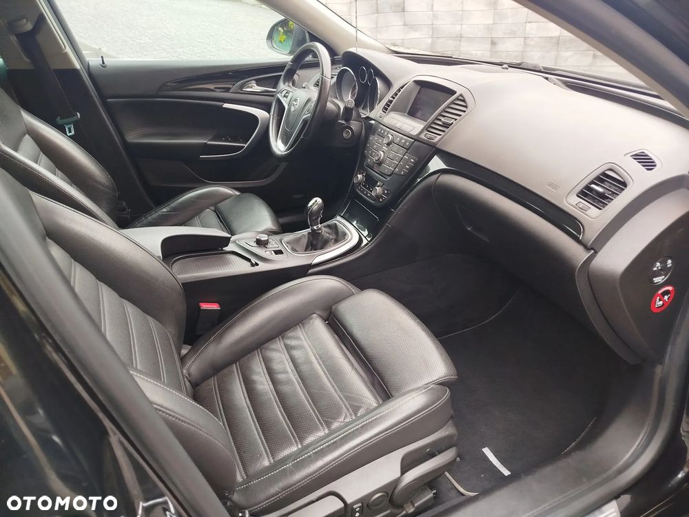 Opel Insignia 2.0 CDTI Sports Tourer 4x4 Design Edition - 6