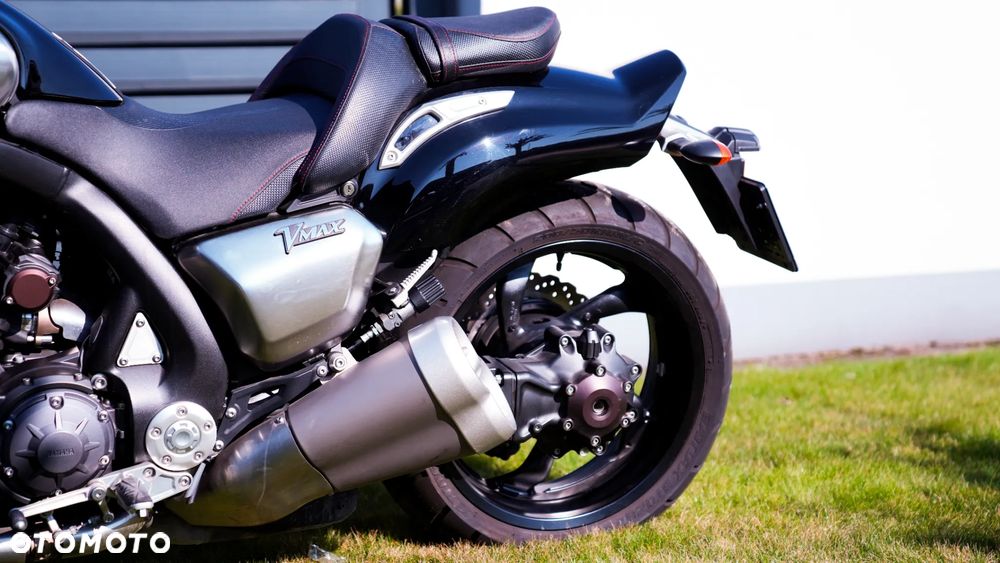 Yamaha V-MAX - 5