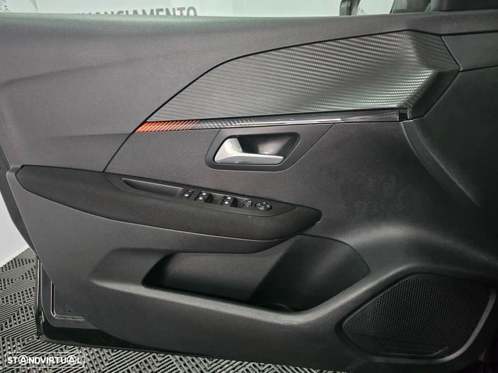 Peugeot 208 1.2 PureTech Active Pack - 14