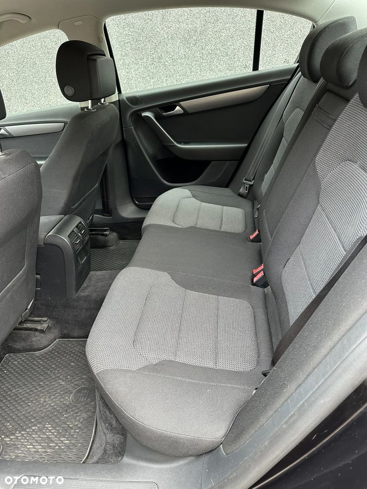 Volkswagen Passat 1.8 TSI Comfortline Optimum - 39
