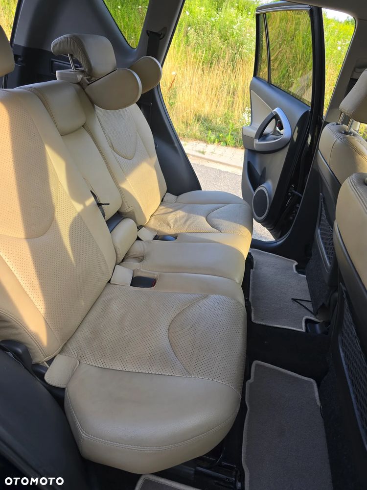 Toyota RAV4 2.0 VVT-i Prestige - 8
