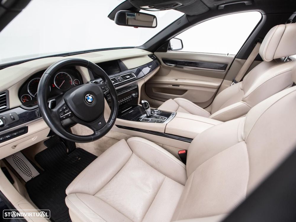 BMW 740 - 9
