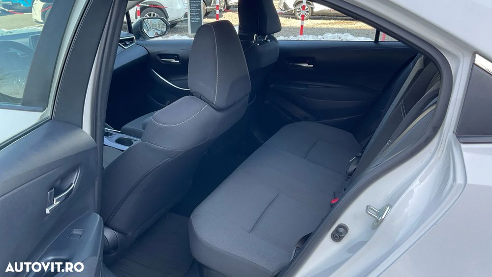 Toyota Corolla 1.8 HSD Business - 14