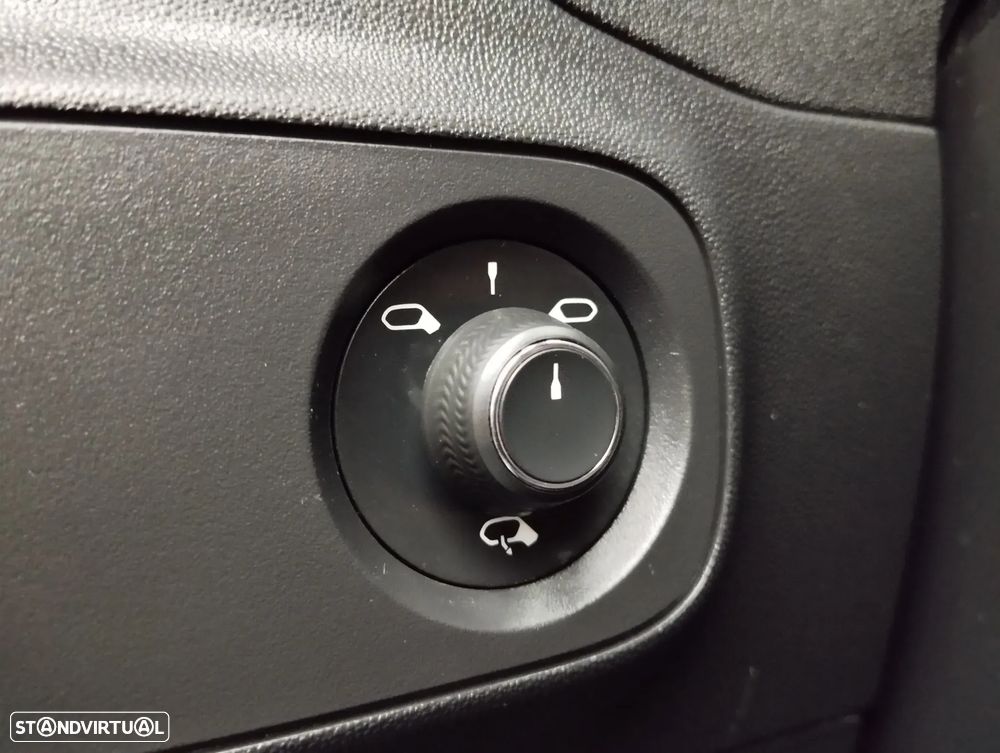 Citroën C3 1.2 PureTech C-Series - 15