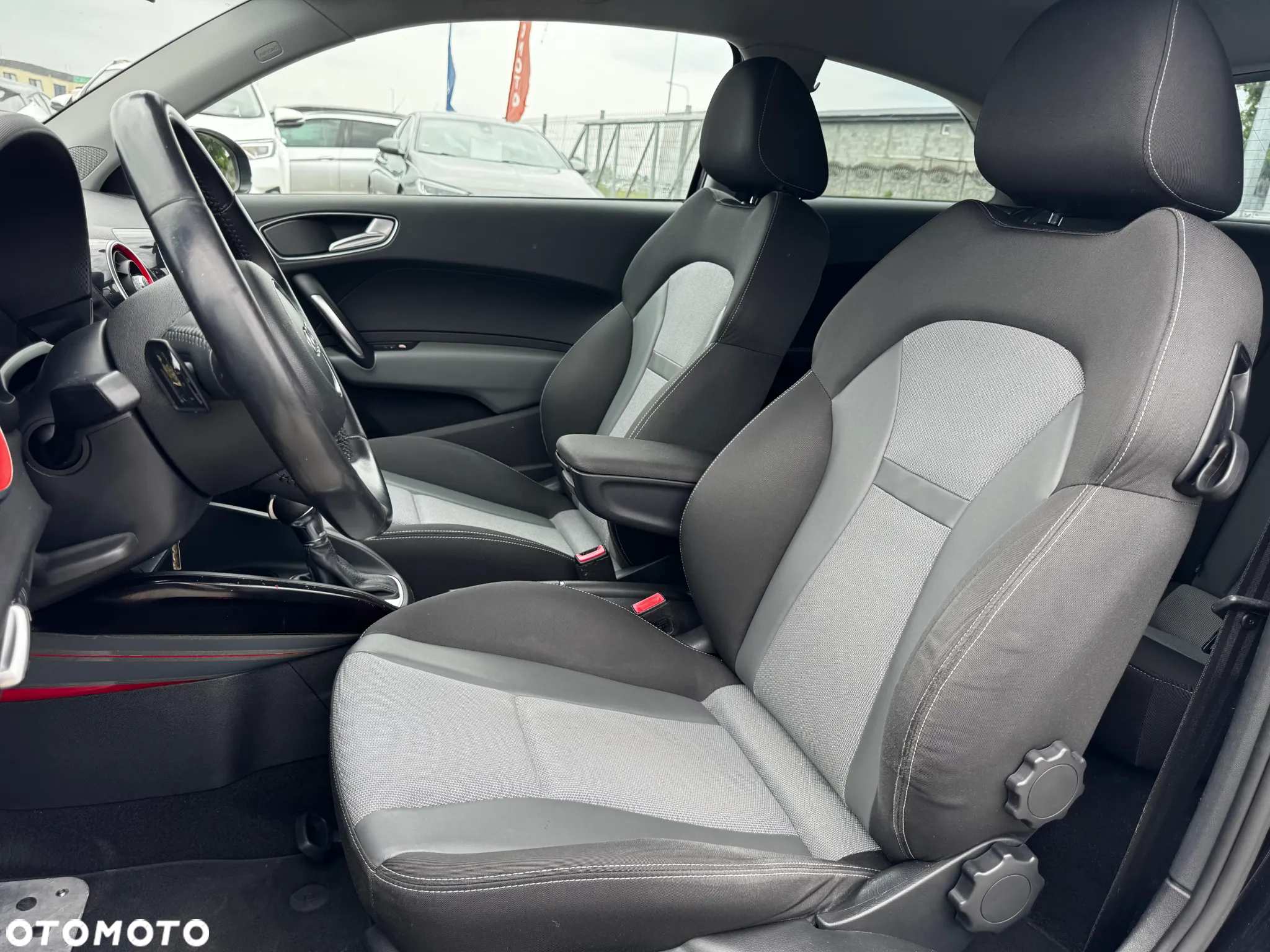 Audi A1 1.6 TDI S tronic sport - 28