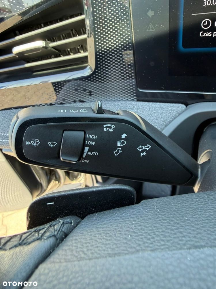 Volkswagen Passat - 15