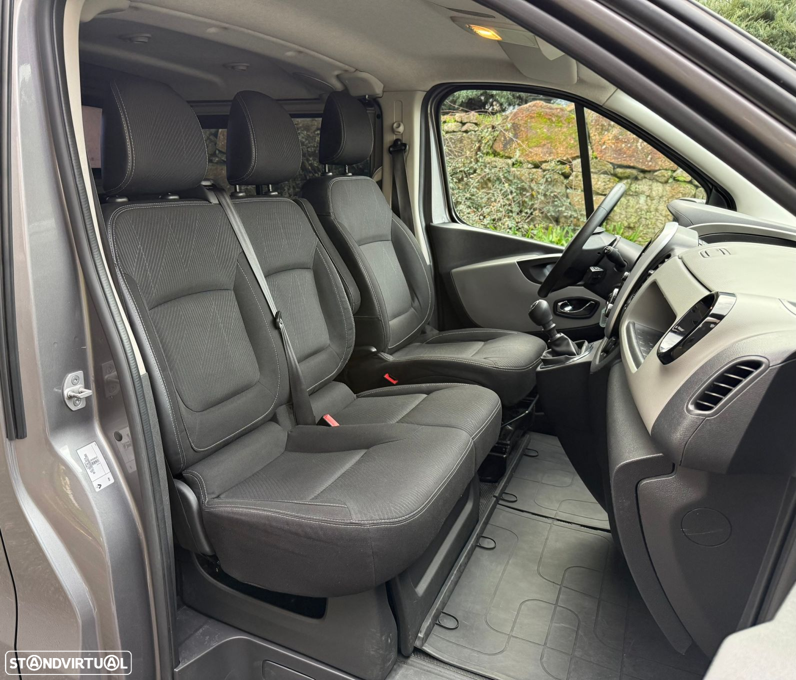 Renault Trafic 1.6 dCi L2H1 1.2T SS - 21