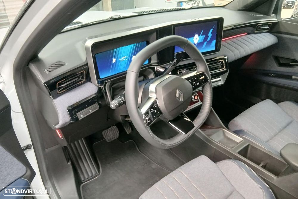 Renault 4 E-Tech 52 kWh Techno Autonomia Conforto - 5
