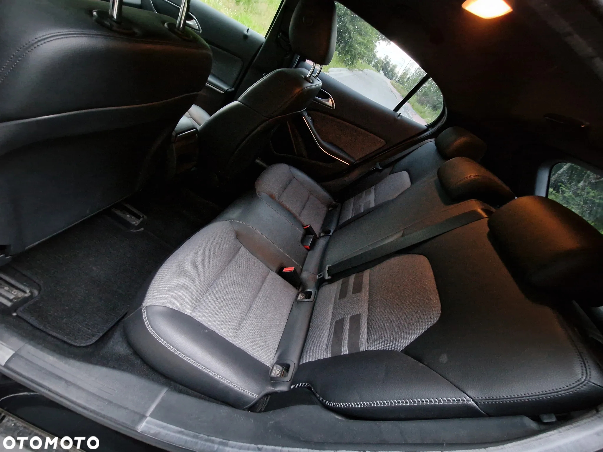 Mercedes-Benz GLA 200 7G-DCT Peak Edition - 18