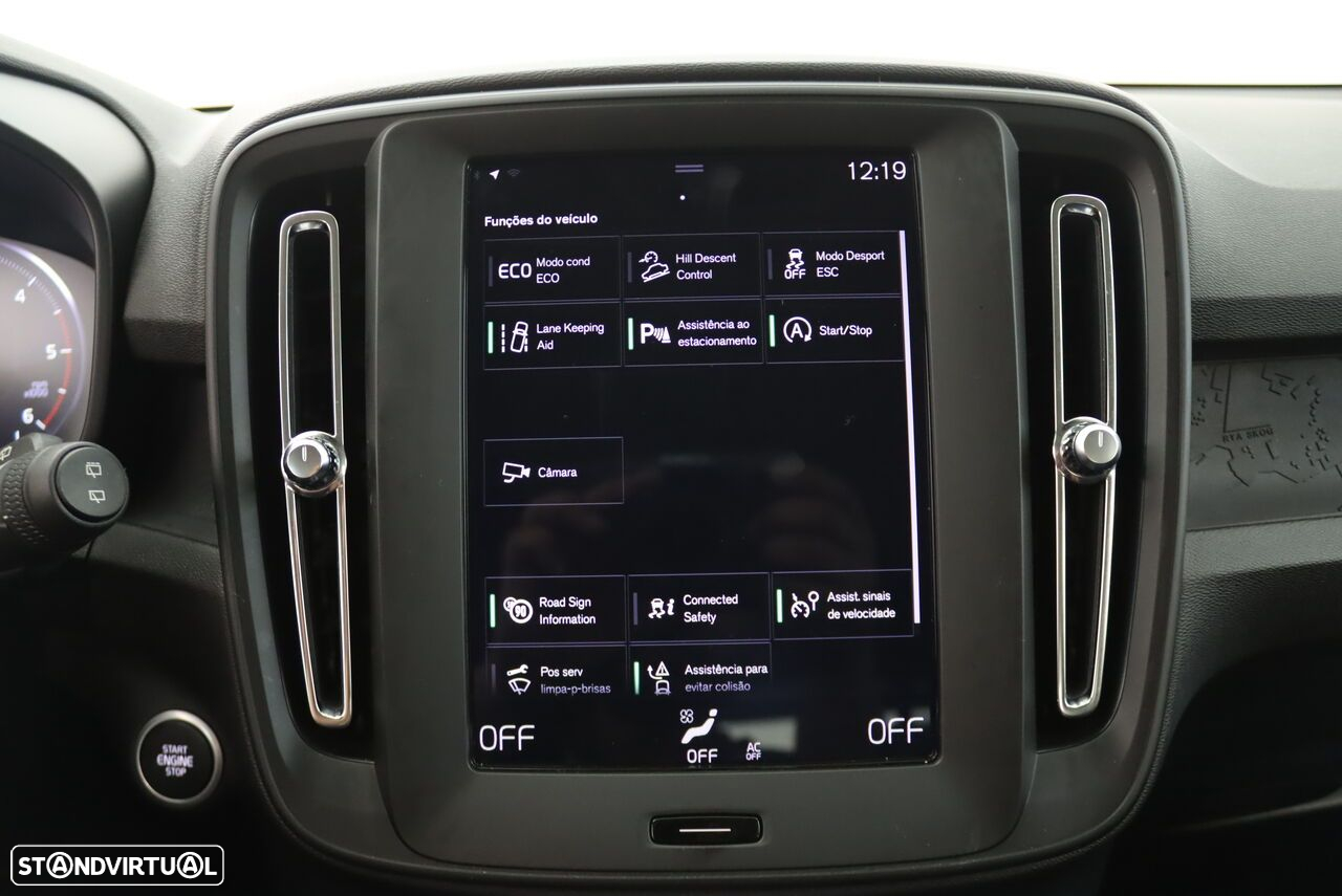 Volvo XC 40 2.0 D3 Momentum - 24
