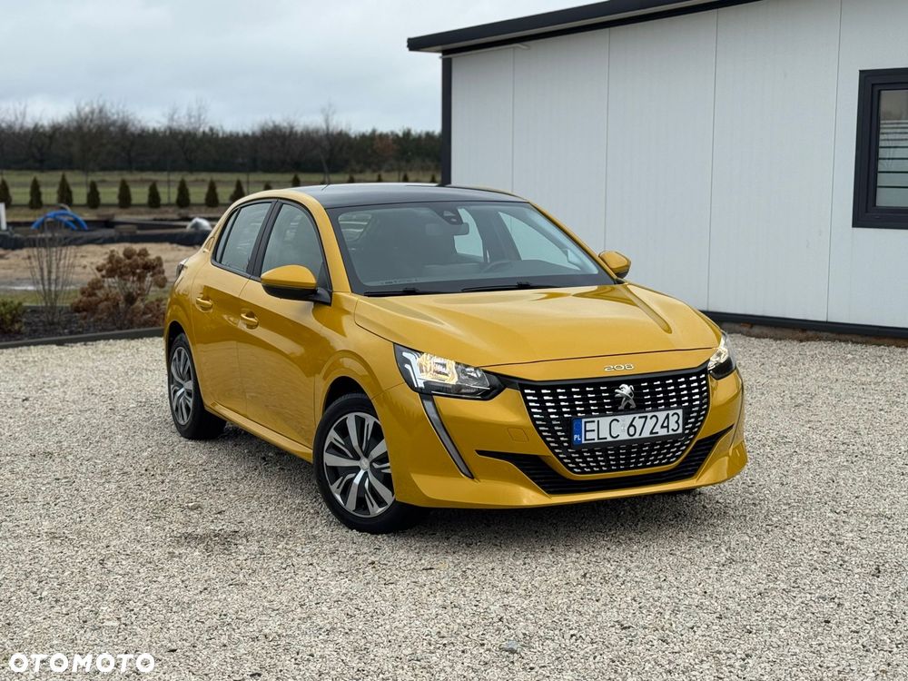 Peugeot 208 - 1