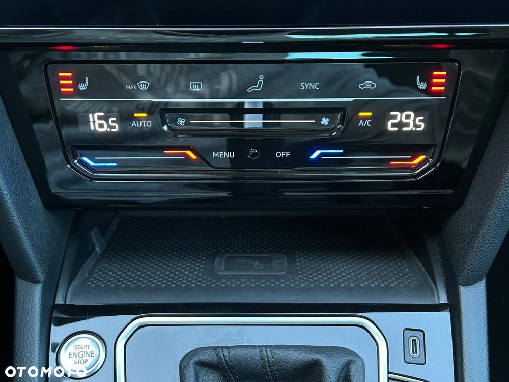 Volkswagen Passat 2.0 TSI Elegance DSG - 27