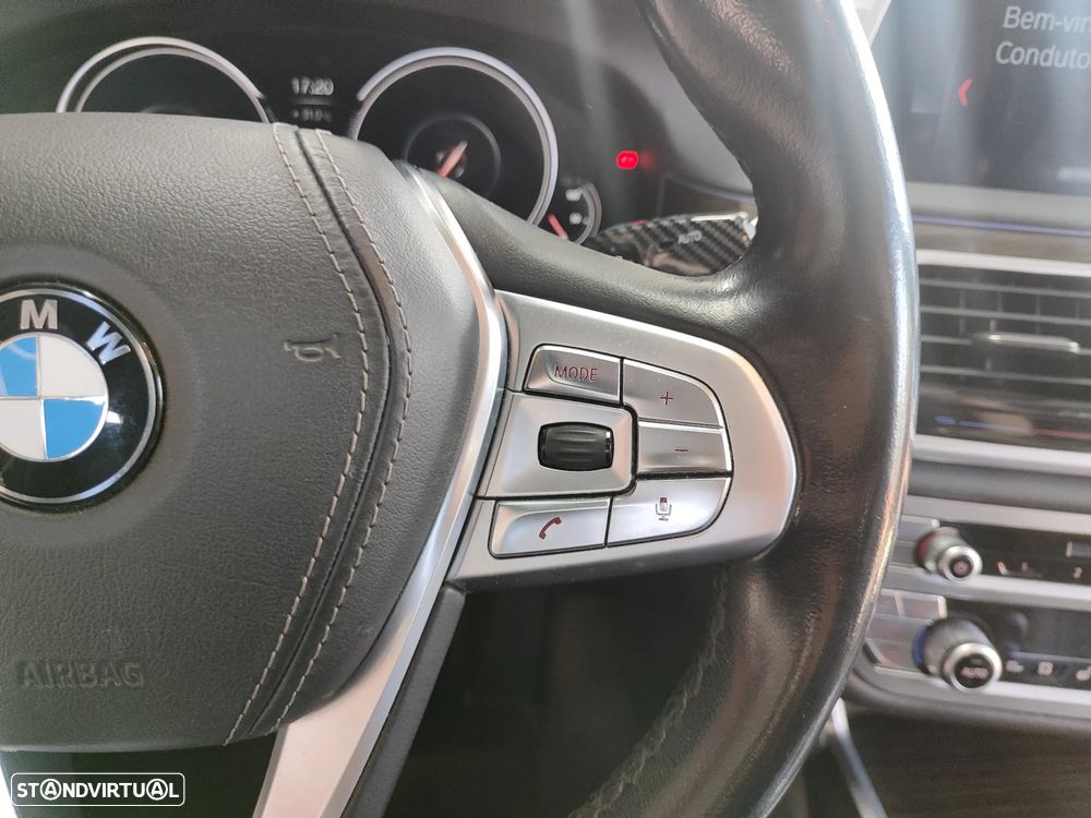 BMW 740 e iPerformance Pack M - 25