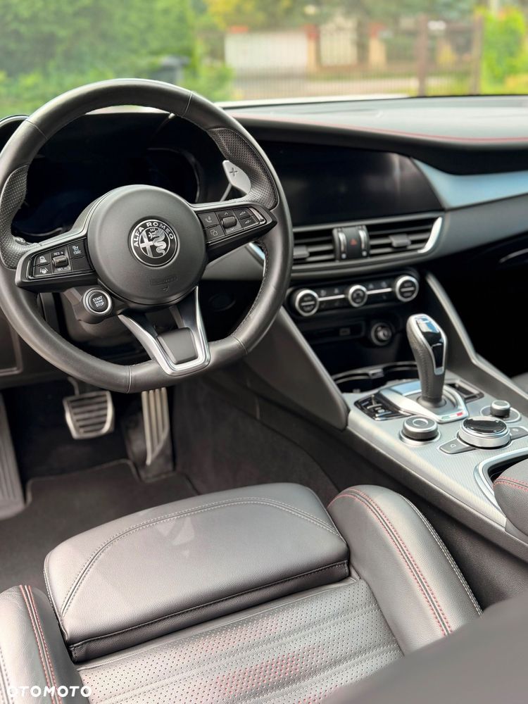 Alfa Romeo Giulia 2.0 Turbo Tributo Italiano Q4 - 10