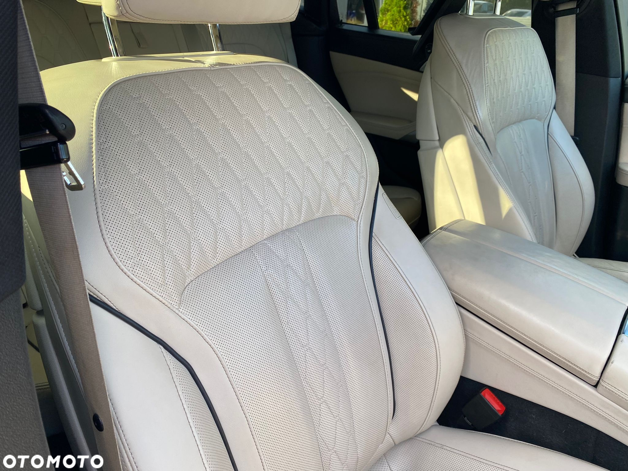 BMW X6 M50i - 30