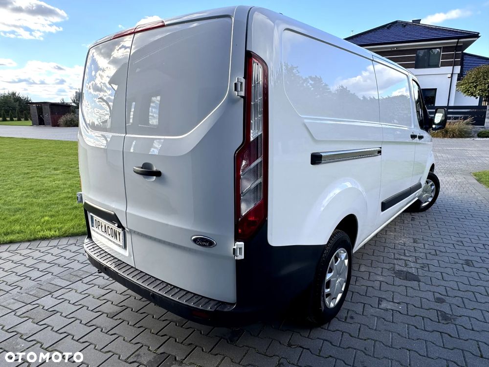 Ford TRANSIT CUSTOM - 13