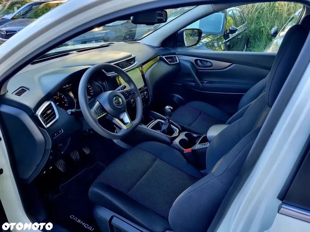 Nissan Qashqai 1.3 DIG-T VISIA - 9
