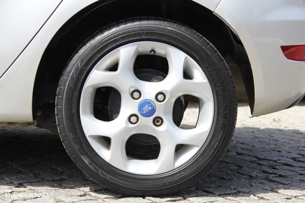 Ford Fiesta 1.25 Titanium - 18