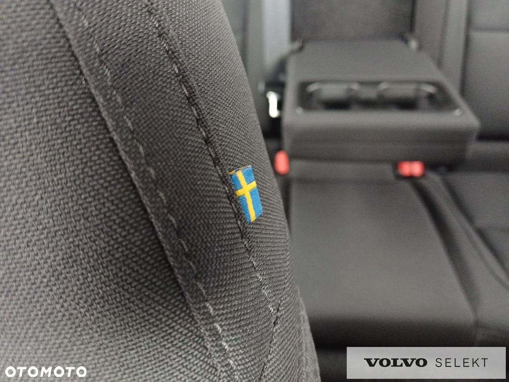 Volvo XC 40 - 25