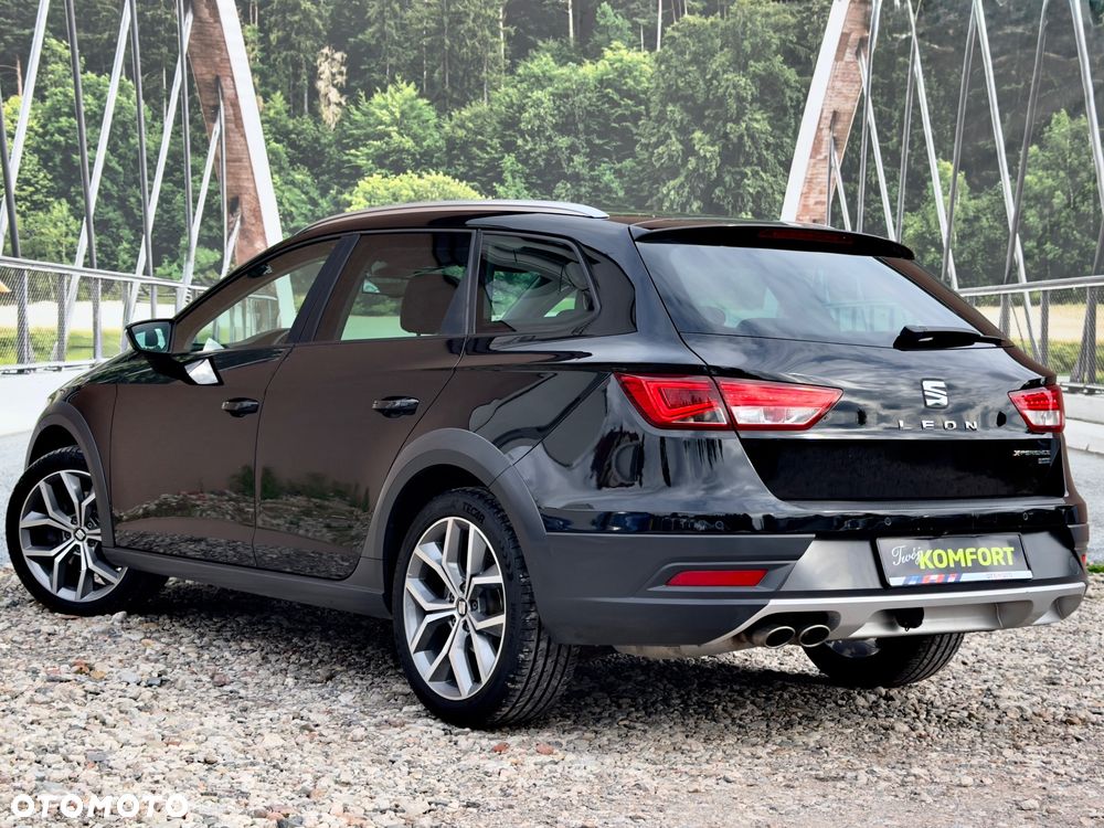 Seat Leon 2.0 TDI DPF DSG Xcellence - 17