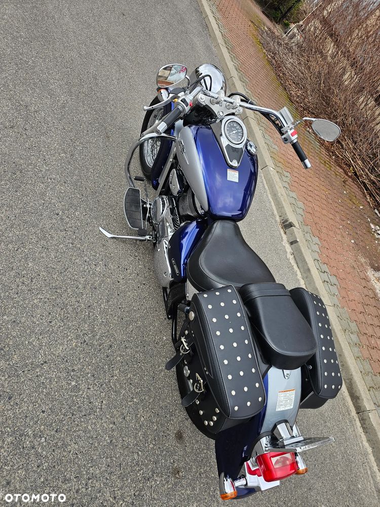Suzuki Intruder - 11