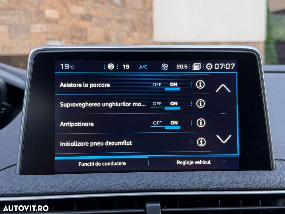 Peugeot 3008 PureTech 130 Stop & Start GPF Active Business-Paket - 24