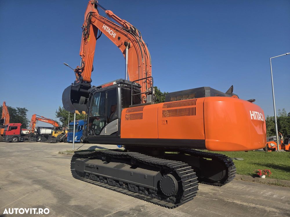 Hitachi ZX350LCN-6, 8.687h, CUPLA RAPIDA, cupa 2,2mc dinti NOI, latime 2,99m, ad sapare 7m, lant 90% bun doar 595h deplasare, consum mediu 17l/h, inst picon, inst rotire pe brate, GRESARE AUTOMATA, camera spate, ridica 25t, PROMOTIE 97.900 EUR+Tva - 13
