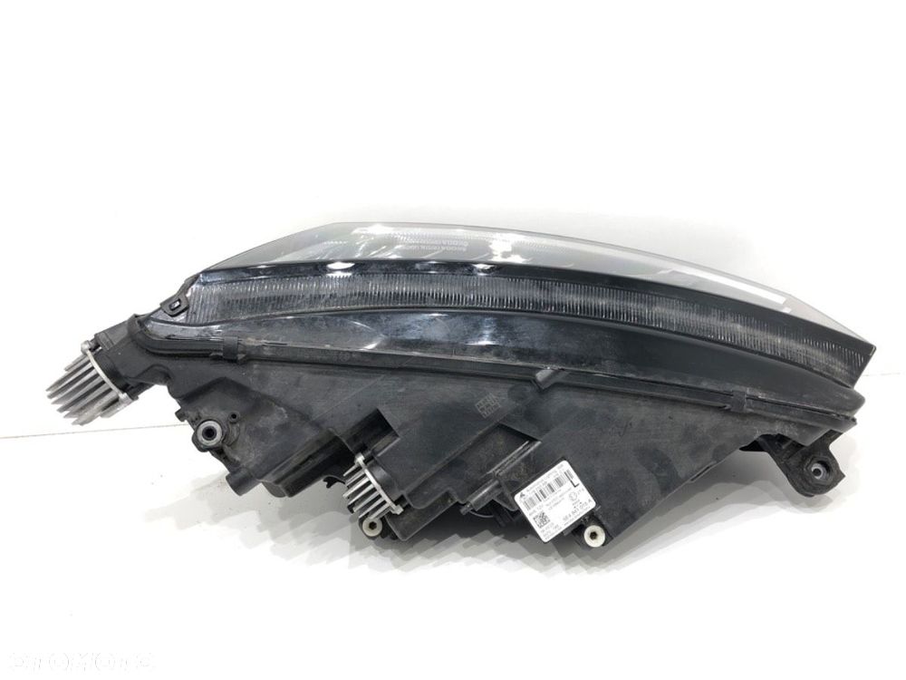 REFLEKTOR LEWY PRZÓD  SKODA OCTAVIA IV (NX3, NN3) 2020 - 2022 2.0 TDI 110 kW [150 KM] olej - 2